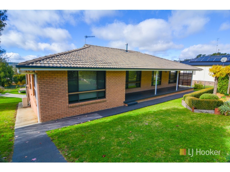 6 Burton Street, Portland NSW 2847