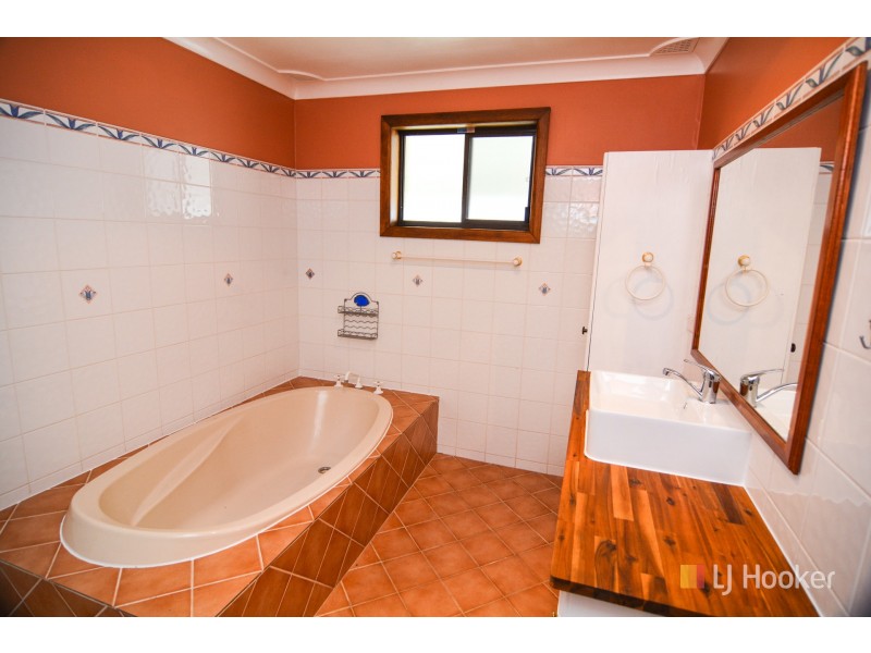 6 Burton Street, Portland NSW 2847