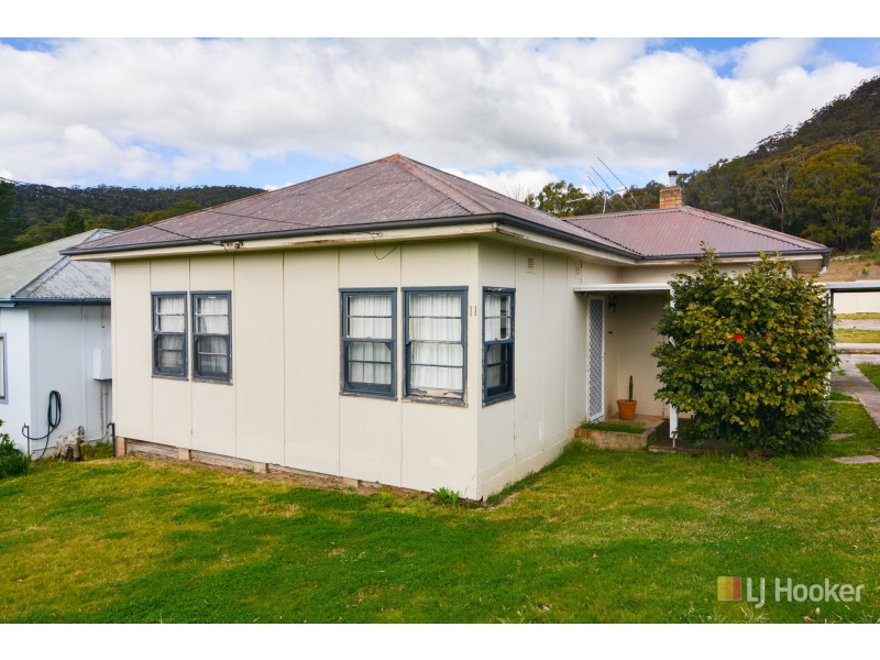 11 Beaufort Street, Lithgow NSW 2790