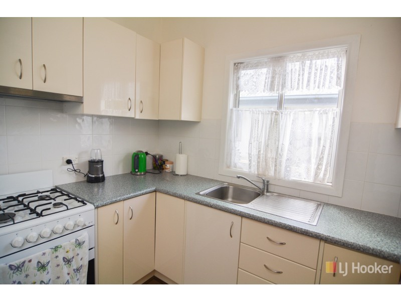 11 Beaufort Street, Lithgow NSW 2790