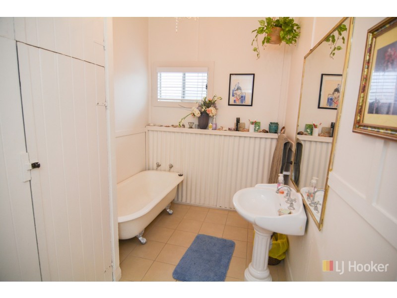 27 Brook Street, Lithgow NSW 2790