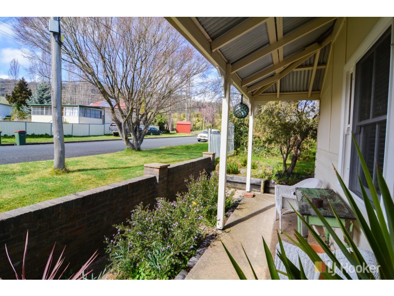 27 Brook Street, Lithgow NSW 2790