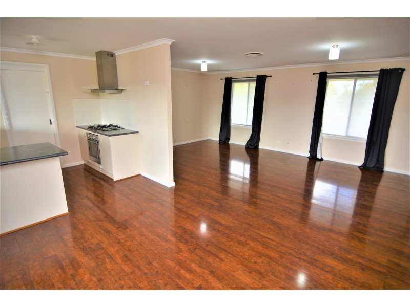 53 George Parade, Pipers Flat NSW 2847