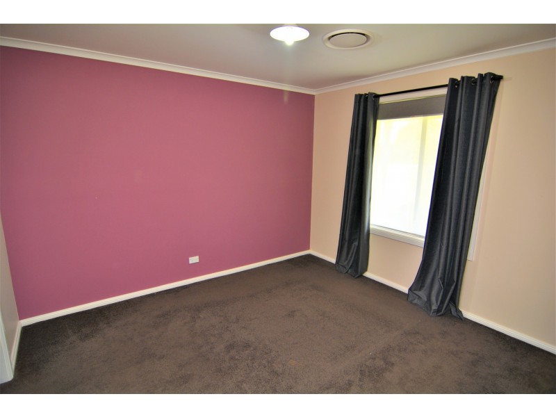 53 George Parade, Pipers Flat NSW 2847