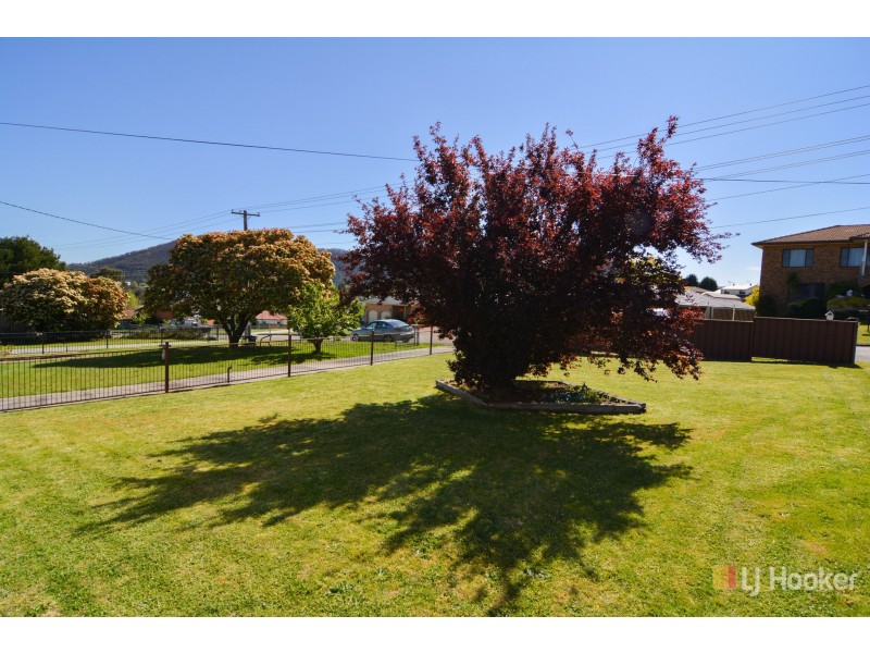 8 Tweed Road, Lithgow NSW 2790