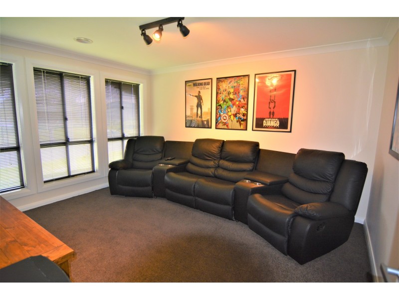 73 Lyon Parade, Wallerawang NSW 2845