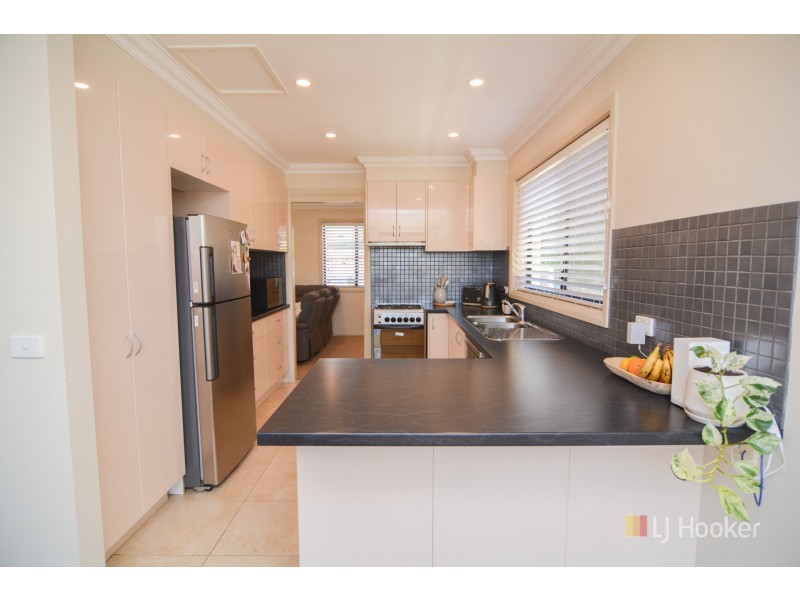 60 Musket Parade, Lithgow NSW 2790
