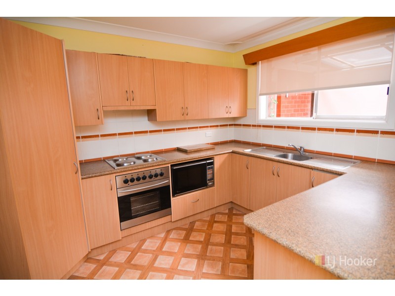 4 Rifle Parade, Lithgow NSW 2790