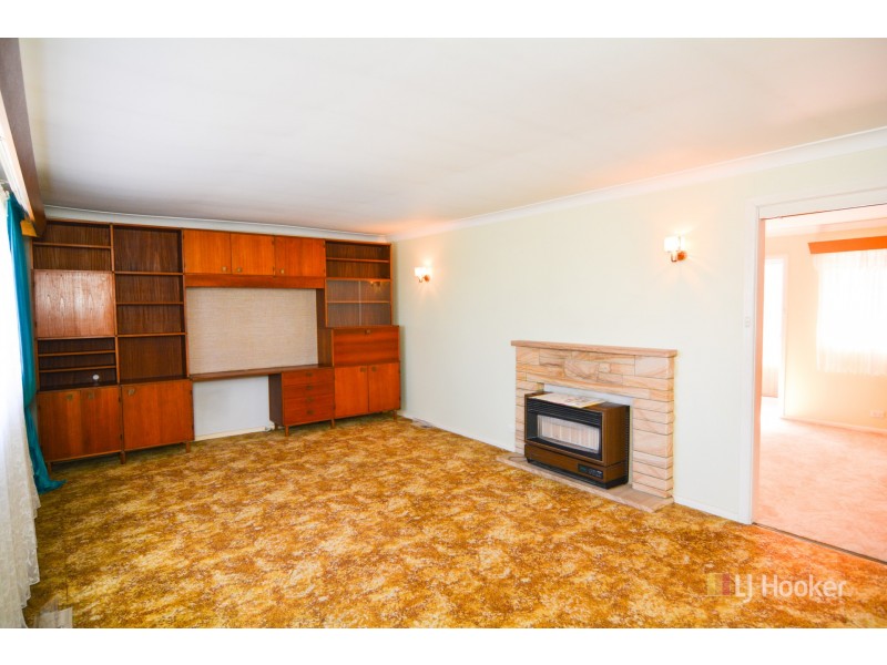 4 Rifle Parade, Lithgow NSW 2790