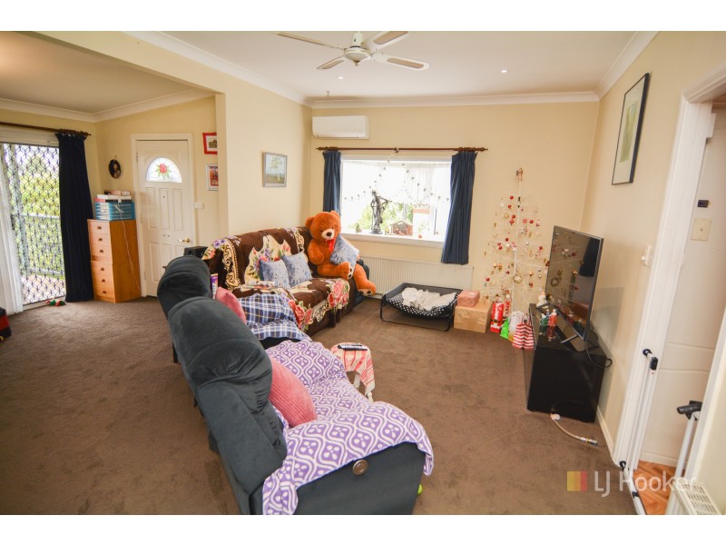 61 Musket Parade, Lithgow NSW 2790