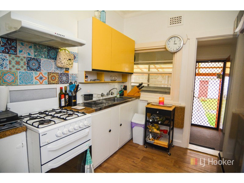 39 Rifle Parade, Lithgow NSW 2790