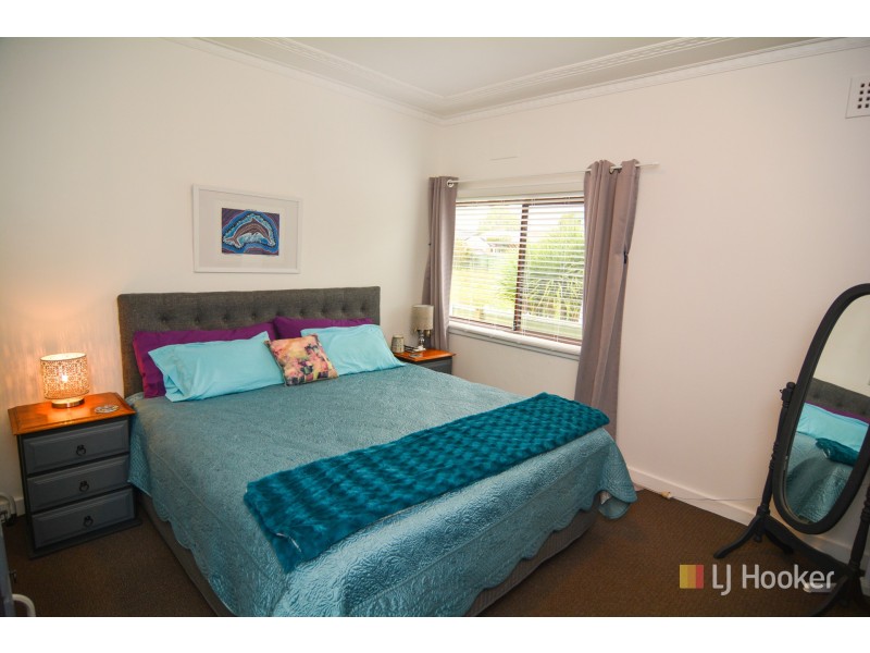 39 Rifle Parade, Lithgow NSW 2790