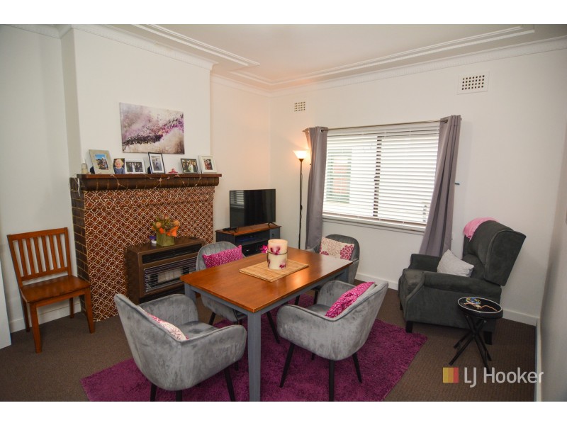 39 Rifle Parade, Lithgow NSW 2790