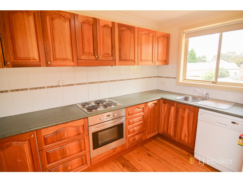 2/9 Coalbrook Street, Lithgow NSW 2790