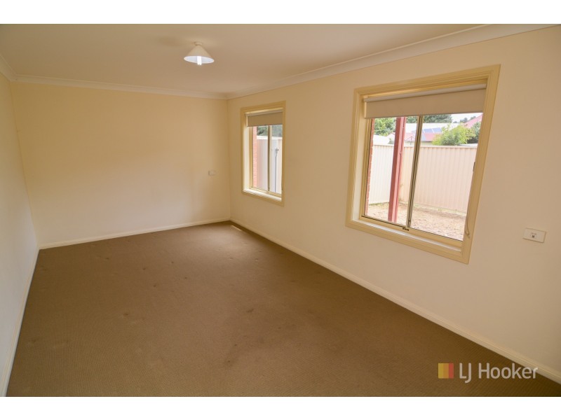 2/9 Coalbrook Street, Lithgow NSW 2790