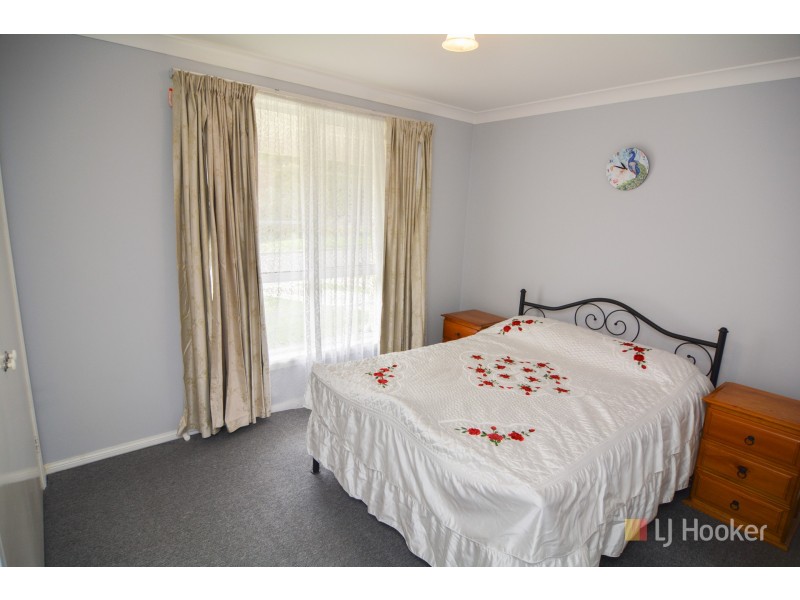 19 Chivers Close, Lithgow NSW 2790