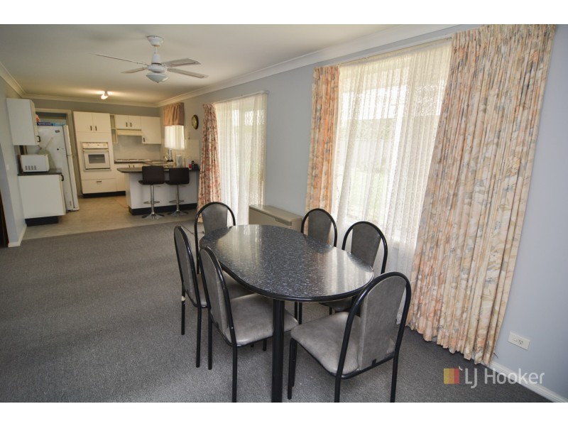 19 Chivers Close, Lithgow NSW 2790