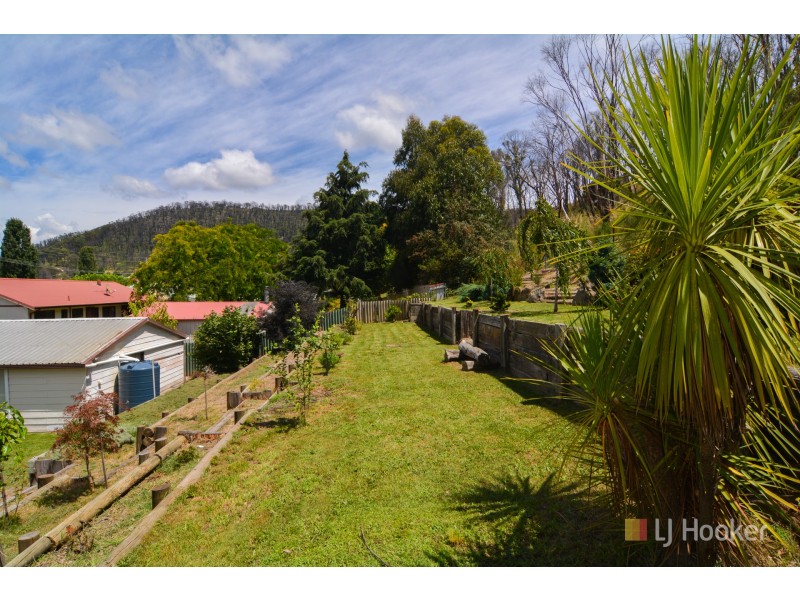 104 Sandford Avenue, Lithgow NSW 2790