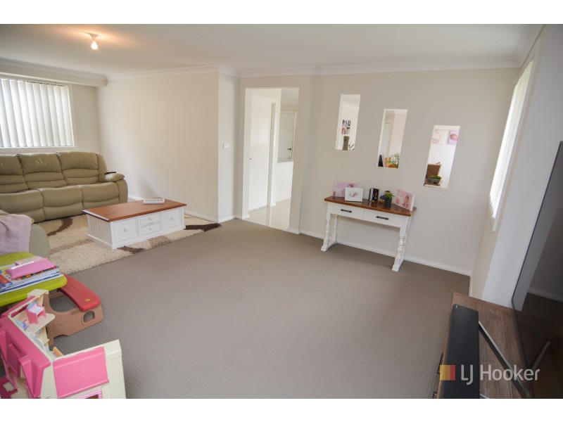 35 Henning Crescent, Wallerawang NSW 2845