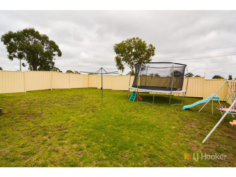 35 Henning Crescent, Wallerawang NSW 2845