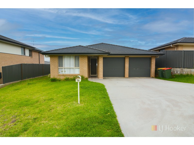 16 Henning Crescent, Wallerawang NSW 2845