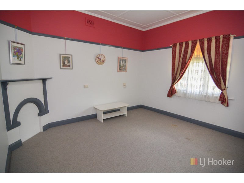4 Academy Street, Lithgow NSW 2790