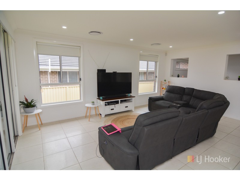 33 Henning Crescent, Wallerawang NSW 2845