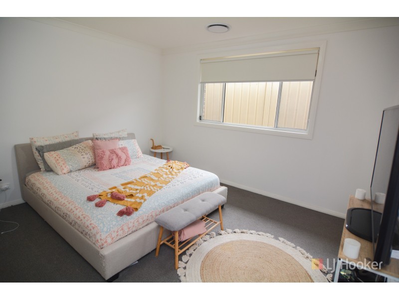 33 Henning Crescent, Wallerawang NSW 2845