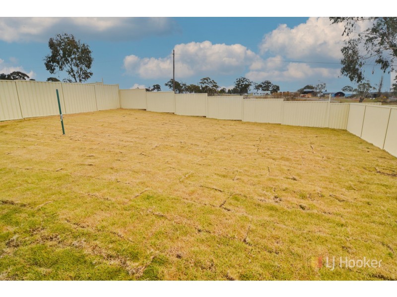 33 Henning Crescent, Wallerawang NSW 2845