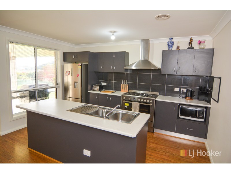 3 Acacia Close, Lithgow NSW 2790