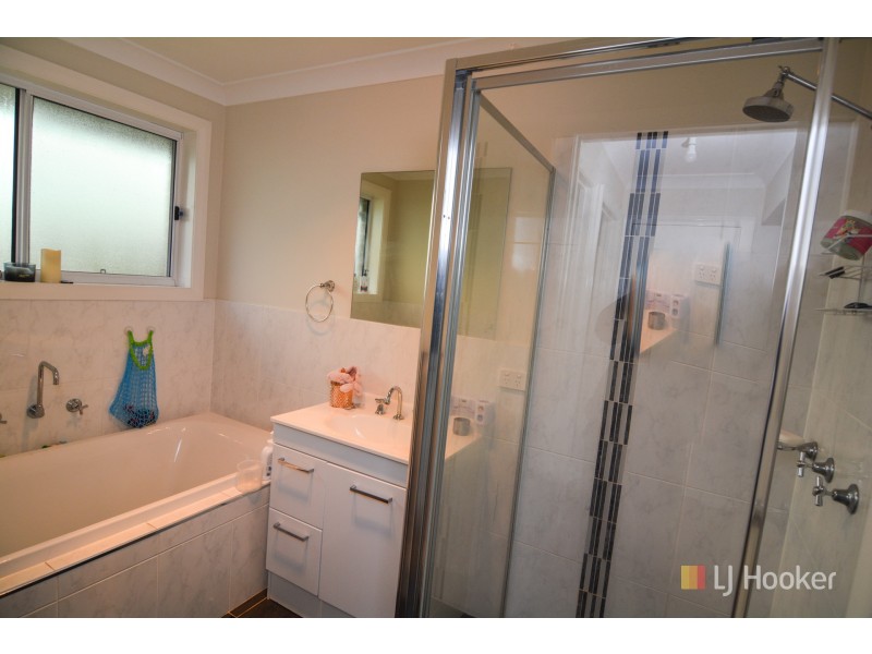 3 Acacia Close, Lithgow NSW 2790