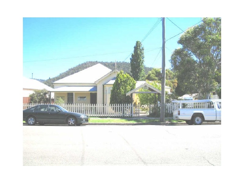 26 Read Avenue, Lithgow NSW 2790