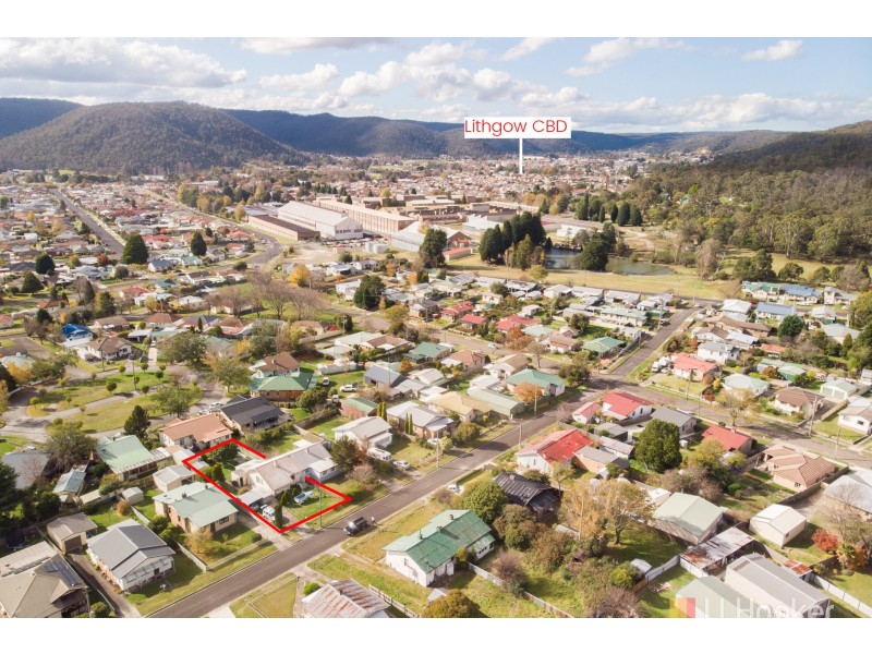 13 Lone Pine Avenue, Lithgow NSW 2790