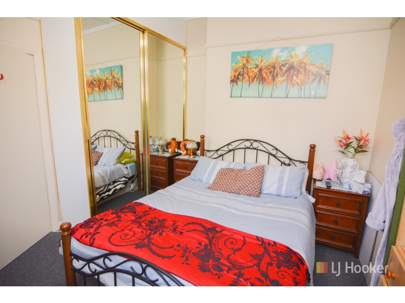 13 Lone Pine Avenue, Lithgow NSW 2790