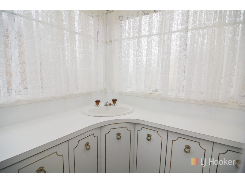 11 Atkinson Street, Lithgow NSW 2790