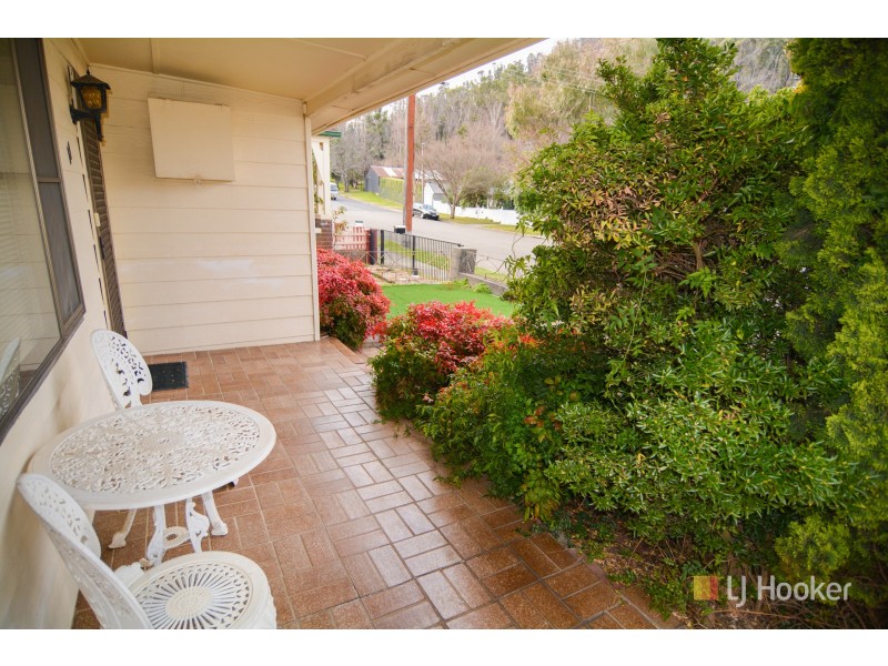 11 Atkinson Street, Lithgow NSW 2790