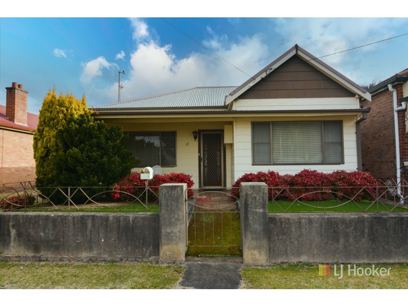 11 Atkinson Street, Lithgow NSW 2790