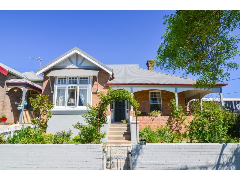 70 Academy Street, Lithgow NSW 2790