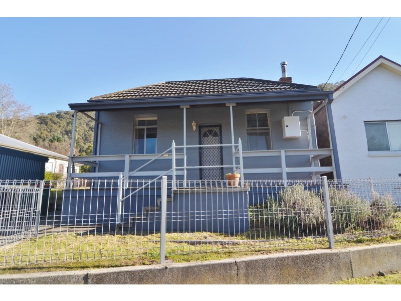 4 Stephenson Street, Lithgow NSW 2790