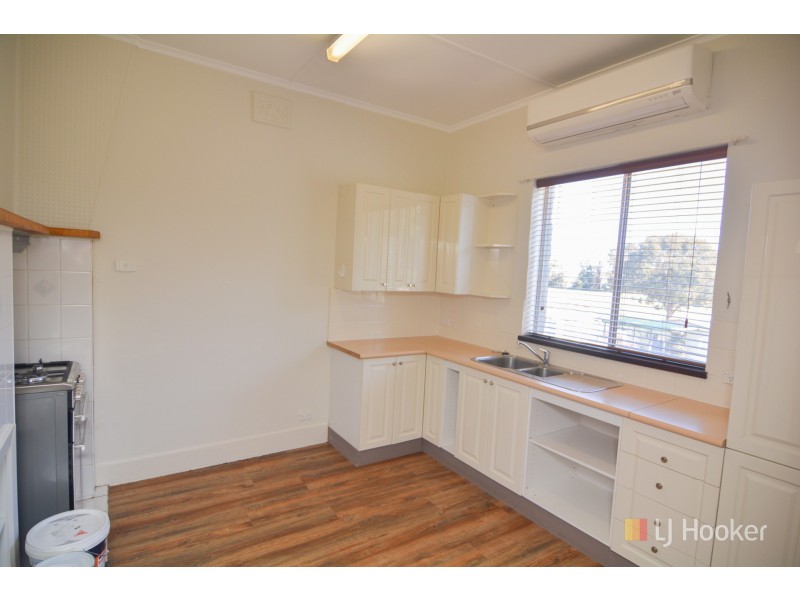 34 Sandford Avenue, Lithgow NSW 2790