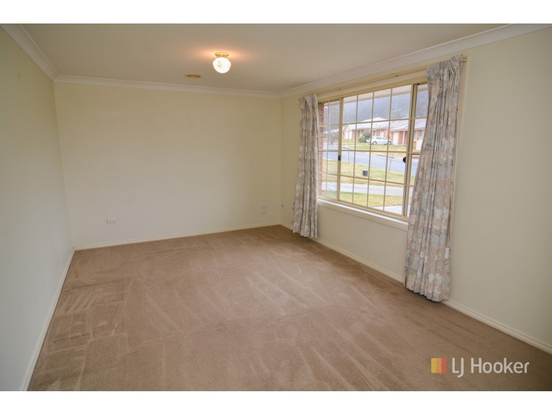 2 Ivatt Street, Lithgow NSW 2790