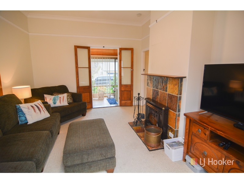 6 Passchendale Street, Lithgow NSW 2790