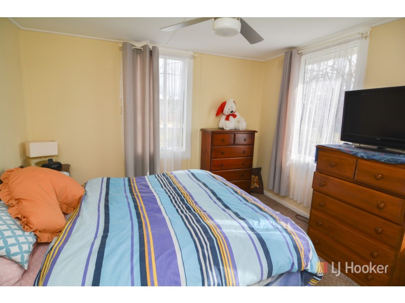 2 Finlay Avenue, Lithgow NSW 2790