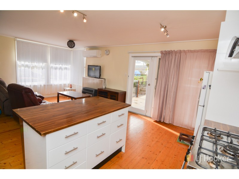 2 Finlay Avenue, Lithgow NSW 2790