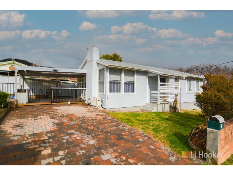 2 Finlay Avenue, Lithgow NSW 2790