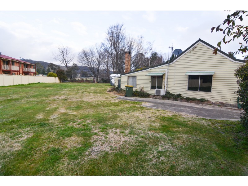 11 Coalbrook Street, Lithgow NSW 2790