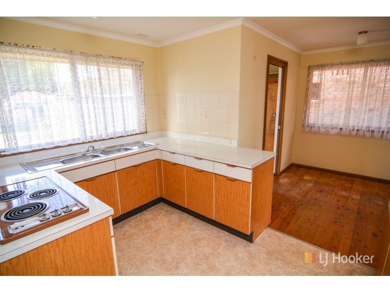 49 Rifle Parade, Lithgow NSW 2790