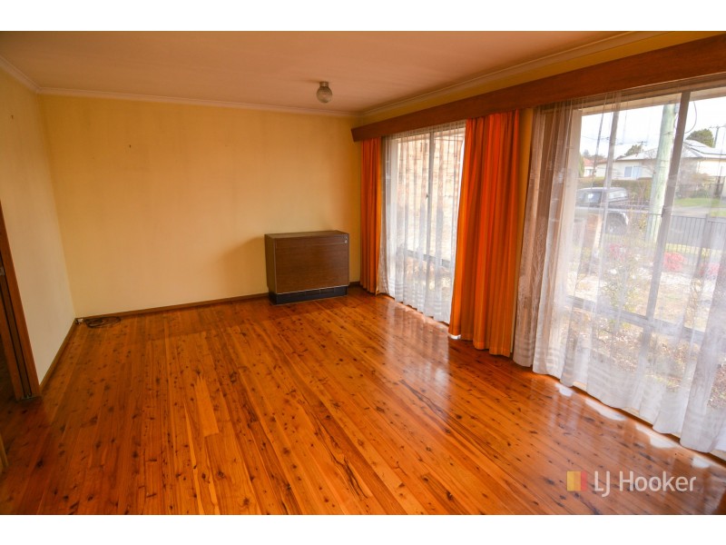 49 Rifle Parade, Lithgow NSW 2790