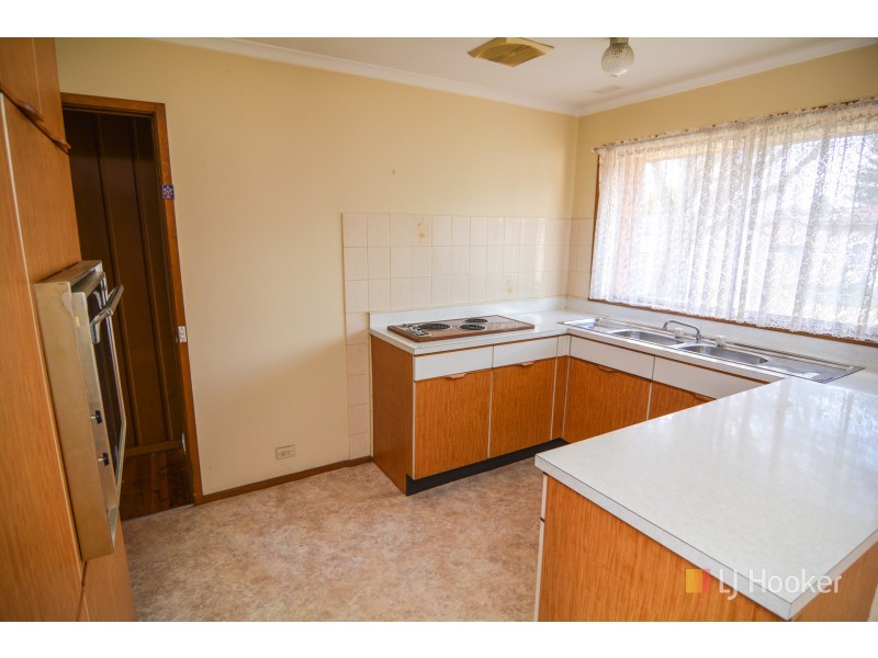 49 Rifle Parade, Lithgow NSW 2790