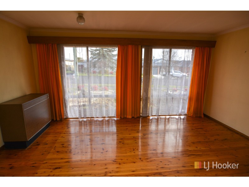 49 Rifle Parade, Lithgow NSW 2790